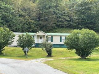 70 Spruce Pine Road, Woollum, KY 40906