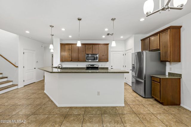 4261 N Golden Ridge Lane, Tucson, AZ 85718
