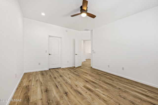 4261 N Golden Ridge Lane, Tucson, AZ 85718