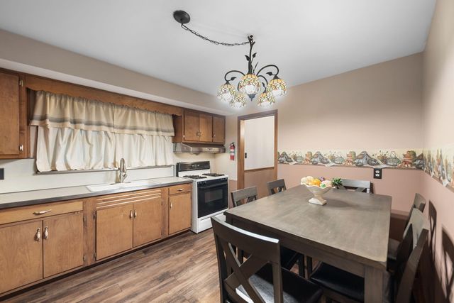 8423 Hohman Avenue, Munster, IN 46321