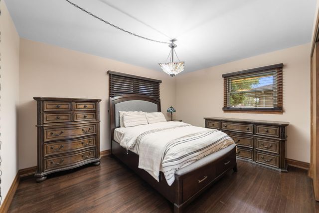 8423 Hohman Avenue, Munster, IN 46321