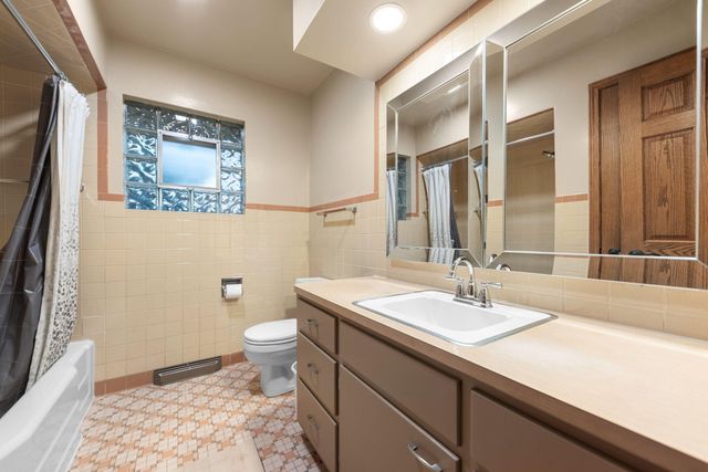 8423 Hohman Avenue, Munster, IN 46321