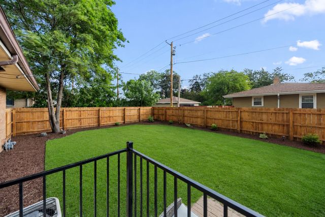 8423 Hohman Avenue, Munster, IN 46321