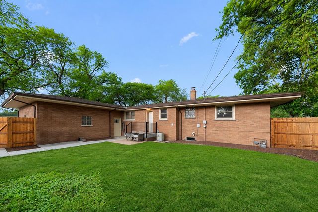 8423 Hohman Avenue, Munster, IN 46321