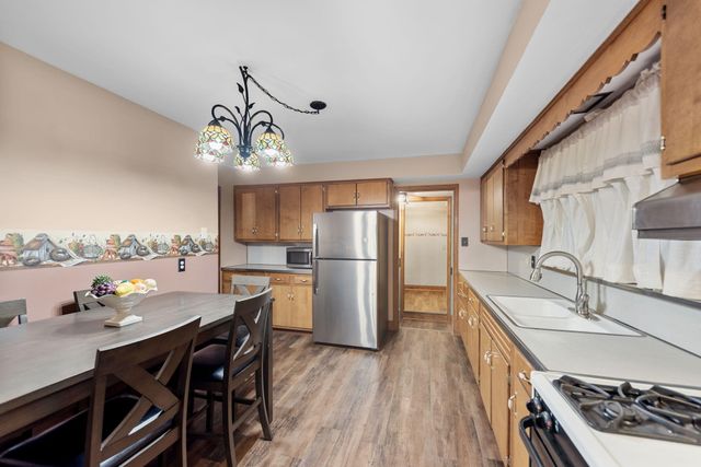 8423 Hohman Avenue, Munster, IN 46321