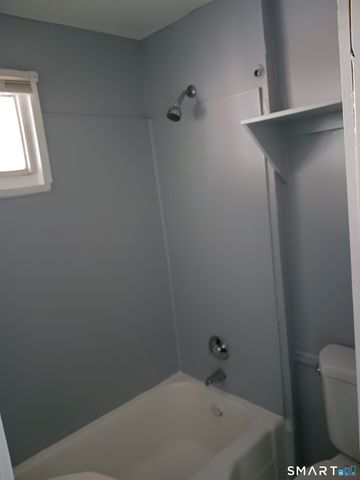 26 Crescent Street 4, Ansonia, CT 06401