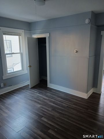 26 Crescent Street 4, Ansonia, CT 06401