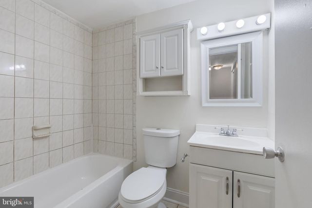 9402 MERRYREST RD, Columbia, MD 21045