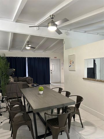 720 NE 17th Ct, Fort Lauderdale, FL 33305