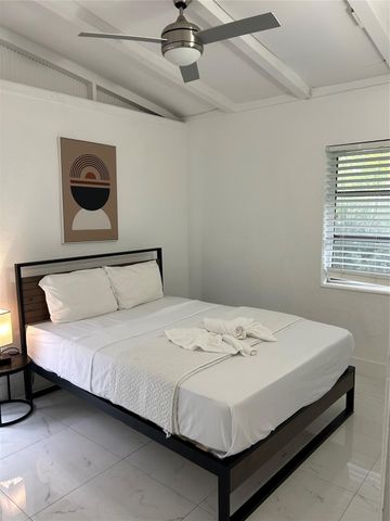 720 NE 17th Ct, Fort Lauderdale, FL 33305