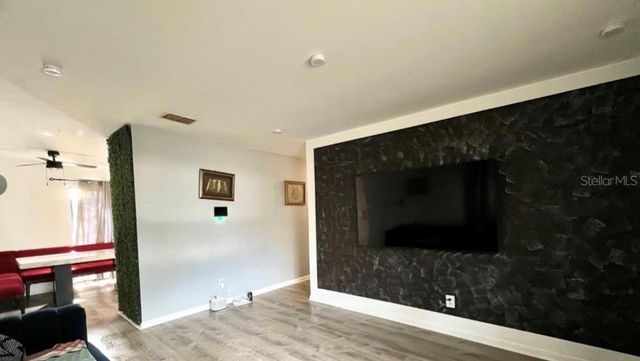 7011 CONIFER DRIVE, Tampa, FL 33637