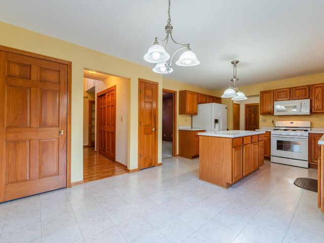 N113W19718 Jamestree ROAD, Germantown, WI 53022