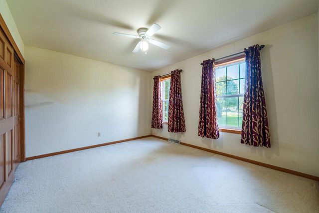 N113W19718 Jamestree ROAD, Germantown, WI 53022