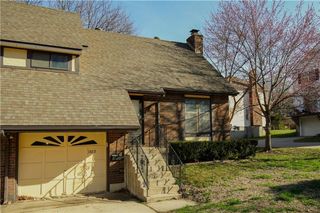 1322 W 24th Street S, Independence, MO 64052