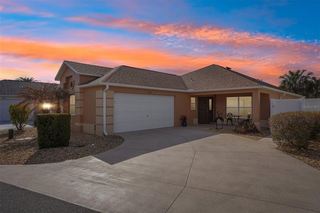 1052 BECKER AVENUE, The Villages, FL 32163