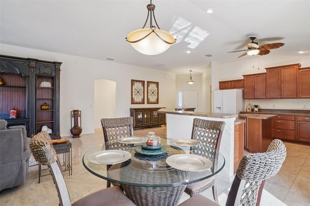 1052 BECKER AVENUE, The Villages, FL 32163