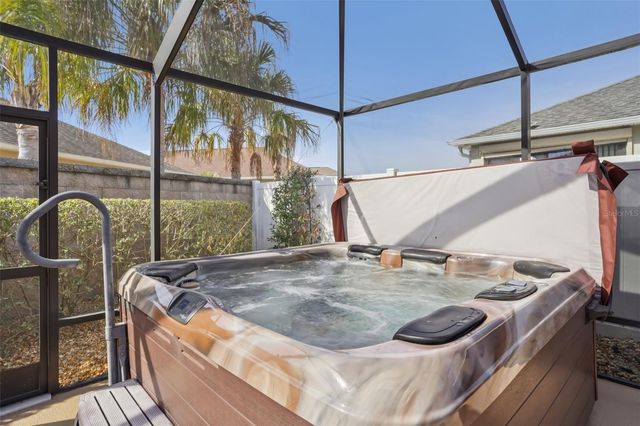 1052 BECKER AVENUE, The Villages, FL 32163