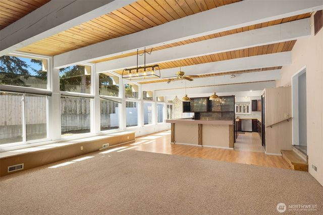 6024 Park Way, Lynnwood, WA 98036