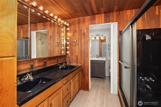 6024 Park Way, Lynnwood, WA 98036