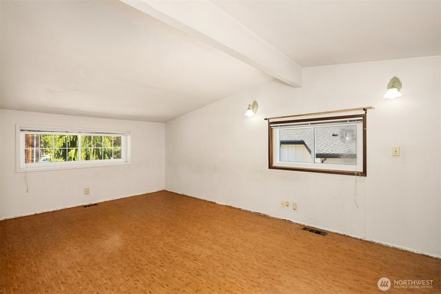 6024 Park Way, Lynnwood, WA 98036