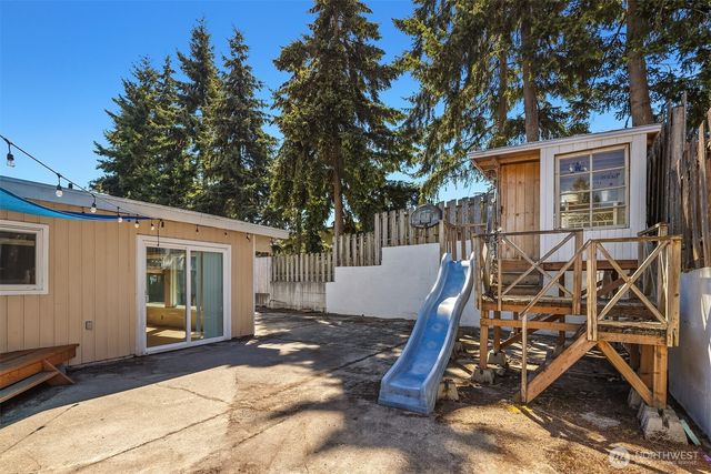 6024 Park Way, Lynnwood, WA 98036