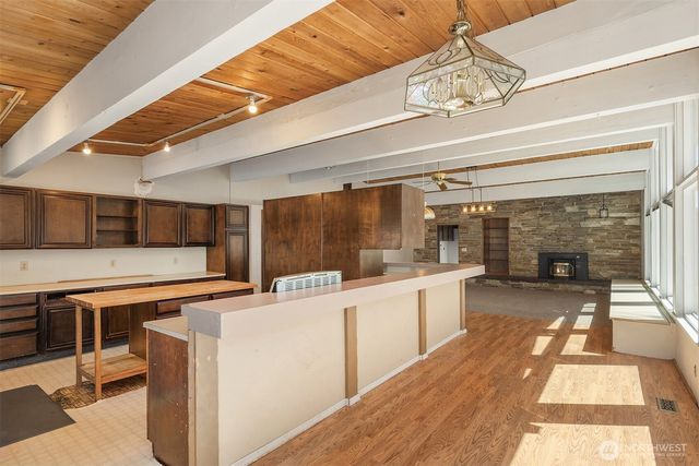 6024 Park Way, Lynnwood, WA 98036