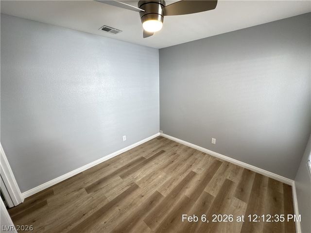 10006 Mardagen Street, Las Vegas, NV 89183