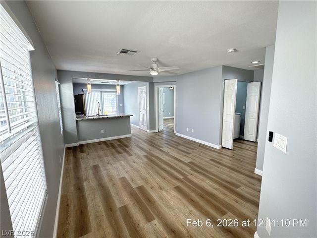 10006 Mardagen Street, Las Vegas, NV 89183