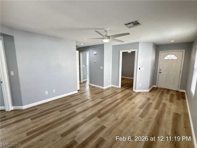 10006 Mardagen Street, Las Vegas, NV 89183