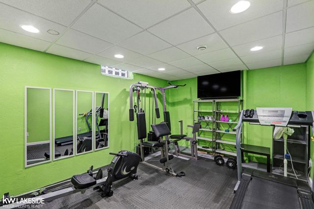 57240 Covington Drive, Washington, MI 48094