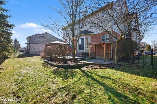 57240 Covington Drive, Washington, MI 48094