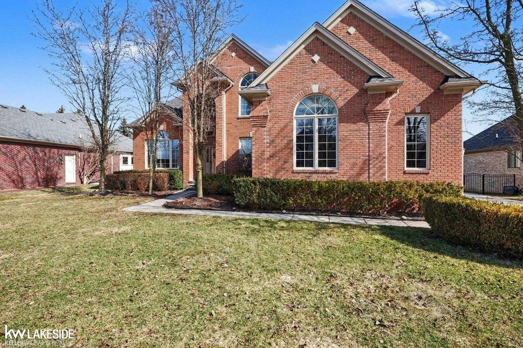 57240 Covington Drive, Washington, MI 48094