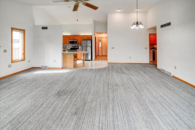 37 Village Homes Drive, Waunakee, WI 53597