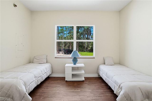 4120 3rd AVE NW, Naples, FL 34119