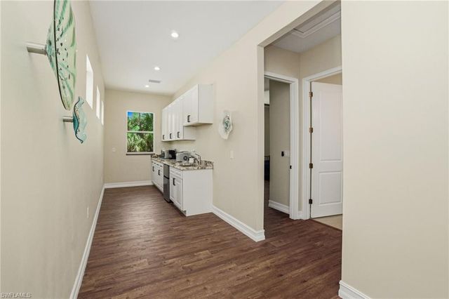 4120 3rd AVE NW, Naples, FL 34119
