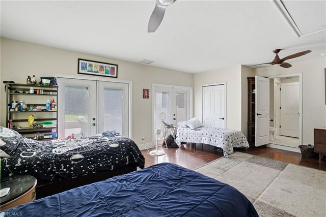 4120 3rd AVE NW, Naples, FL 34119