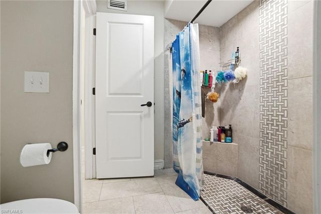 4120 3rd AVE NW, Naples, FL 34119
