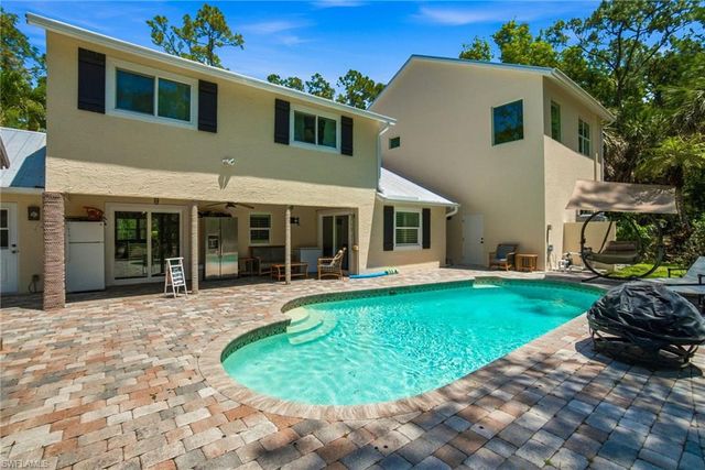 4120 3rd AVE NW, Naples, FL 34119