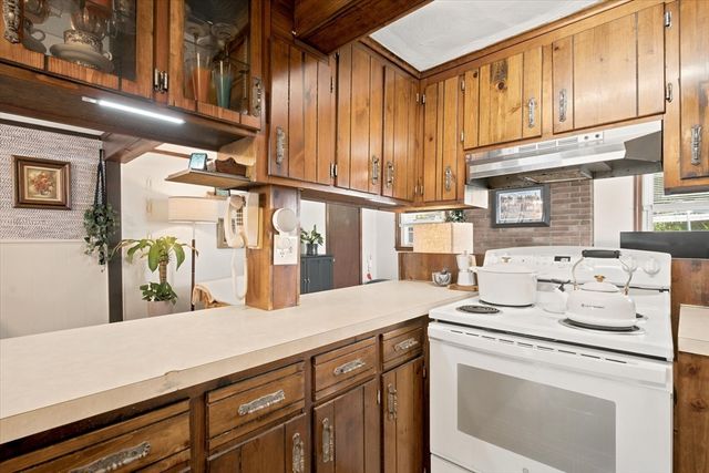 45 Old Country Way, Weymouth, MA 02188