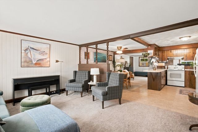 45 Old Country Way, Weymouth, MA 02188