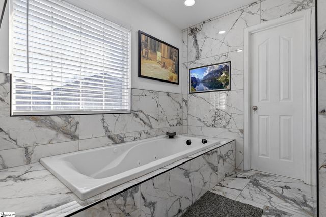 23 Slow Creek Drive, Simpsonville, SC 29681