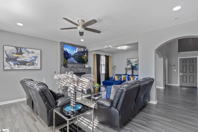 23 Slow Creek Drive, Simpsonville, SC 29681