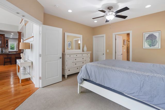 1325 Nicholas LN, Moneta, VA 24121