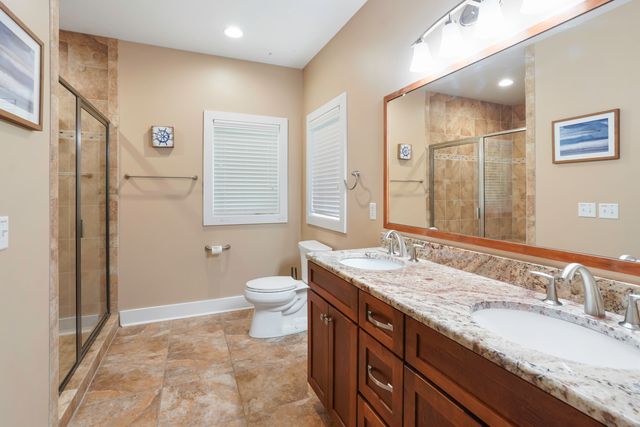 1325 Nicholas LN, Moneta, VA 24121