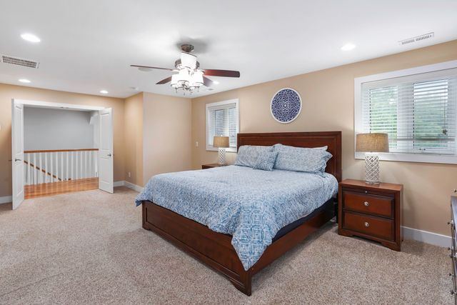 1325 Nicholas LN, Moneta, VA 24121
