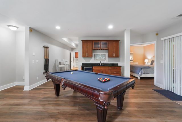 1325 Nicholas LN, Moneta, VA 24121