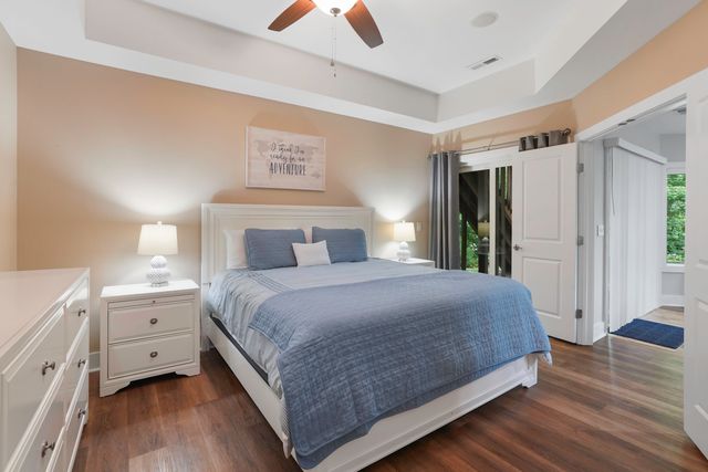 1325 Nicholas LN, Moneta, VA 24121