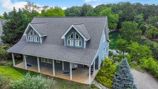 1325 Nicholas LN, Moneta, VA 24121