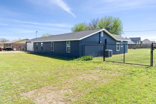 108 Paige Street, Weatherford, TX 76088