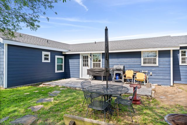 108 Paige Street, Weatherford, TX 76088